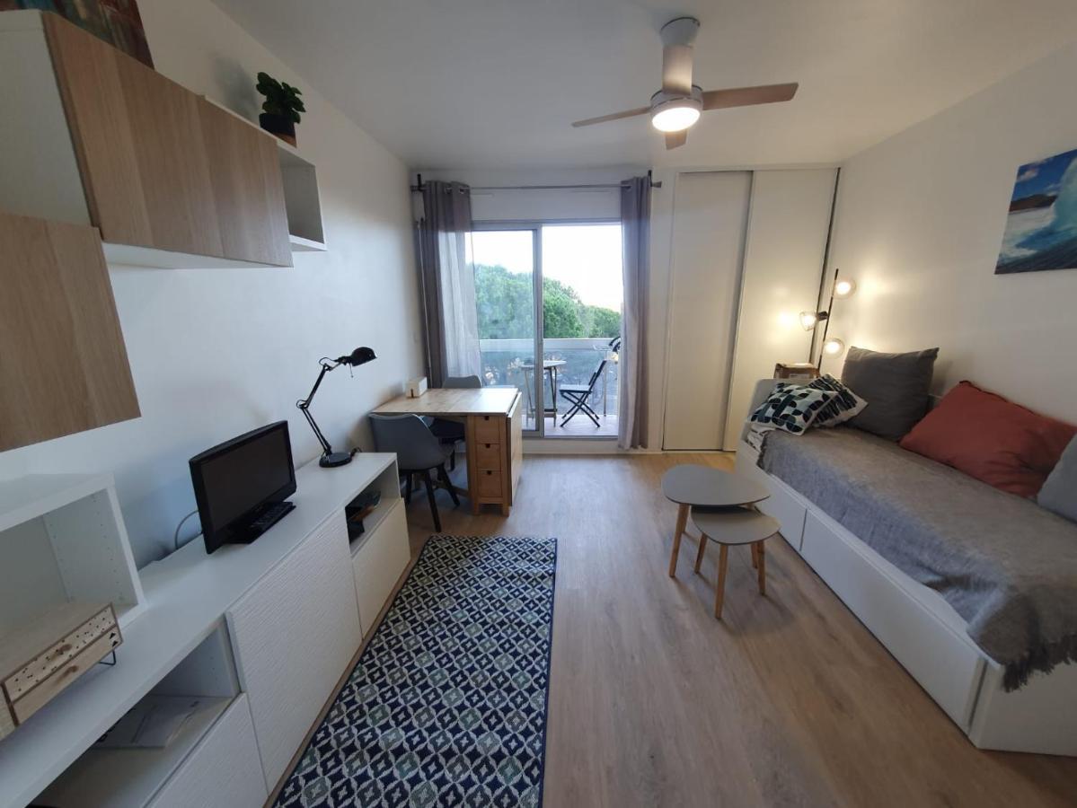 Charmant Studio Refait A Neuf Carnon Port 34 Mauguio Exterior photo