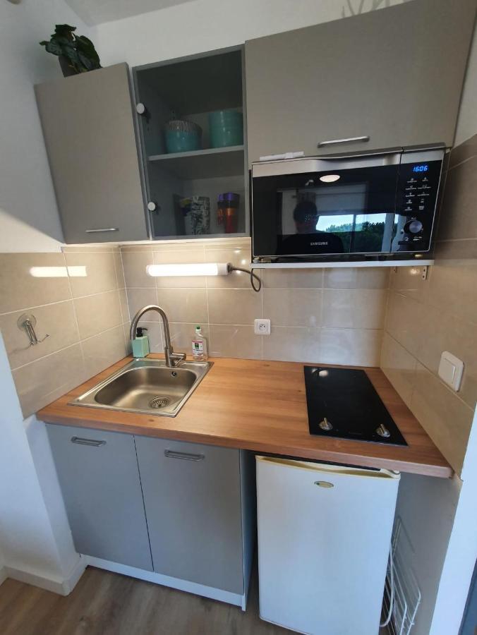 Charmant Studio Refait A Neuf Carnon Port 34 Mauguio Exterior photo